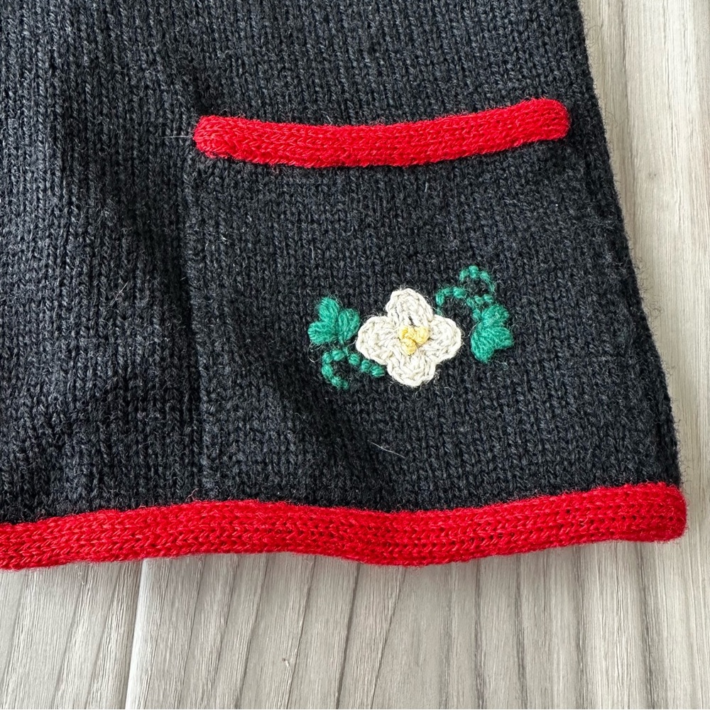 Vintage Susan Bristol Wool Hand Embroidered Cardigan - Picture 3 of 4